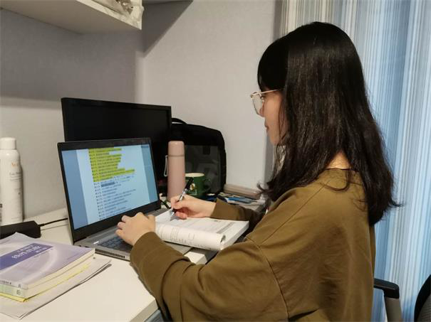 漓江學院粵嵌卓越班學生假期動態：敲代碼 改bug 做項目忙的不亦樂乎
