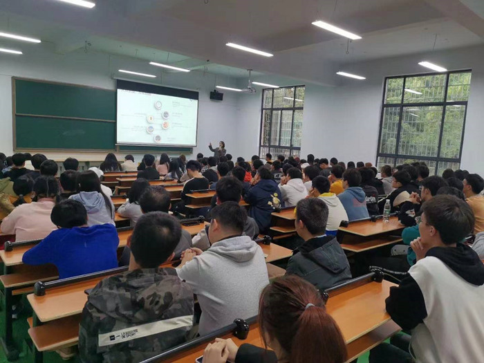 《粵嵌教育》湖南應用技術學院“雙創(chuàng)政策導入及中國互聯(lián)網(wǎng)+賽制剖析”講座演講圓滿結束