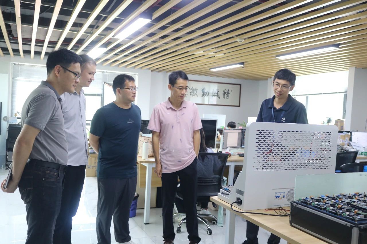 景德鎮(zhèn)學(xué)院機(jī)械電子工程學(xué)院蒞臨粵嵌科技考察交流