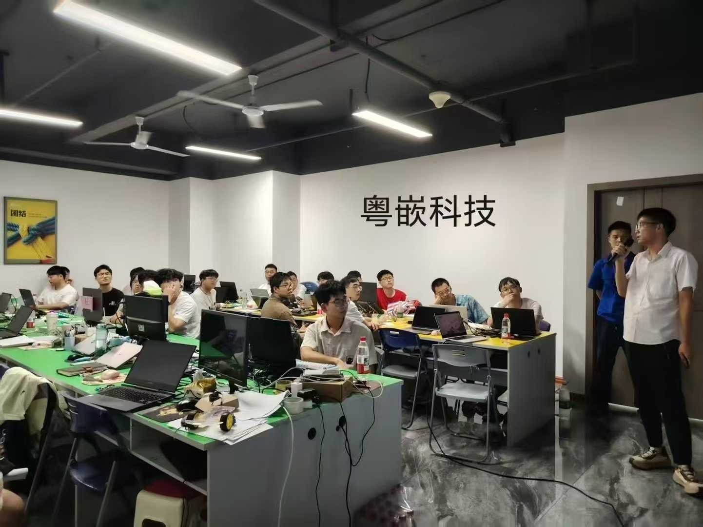 湖北精實(shí)機(jī)電科技有限公司專場(chǎng)招聘會(huì)（長(zhǎng)沙校區(qū)）